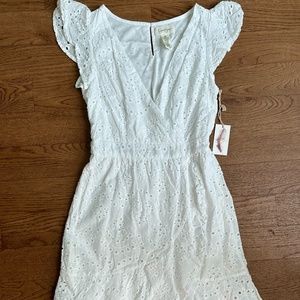 NWT Jessica Simpson White Dress perfect for bride